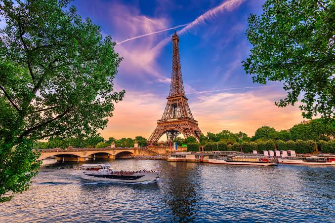 Paris & Zurich Escape – 5 Days / 4 Nights